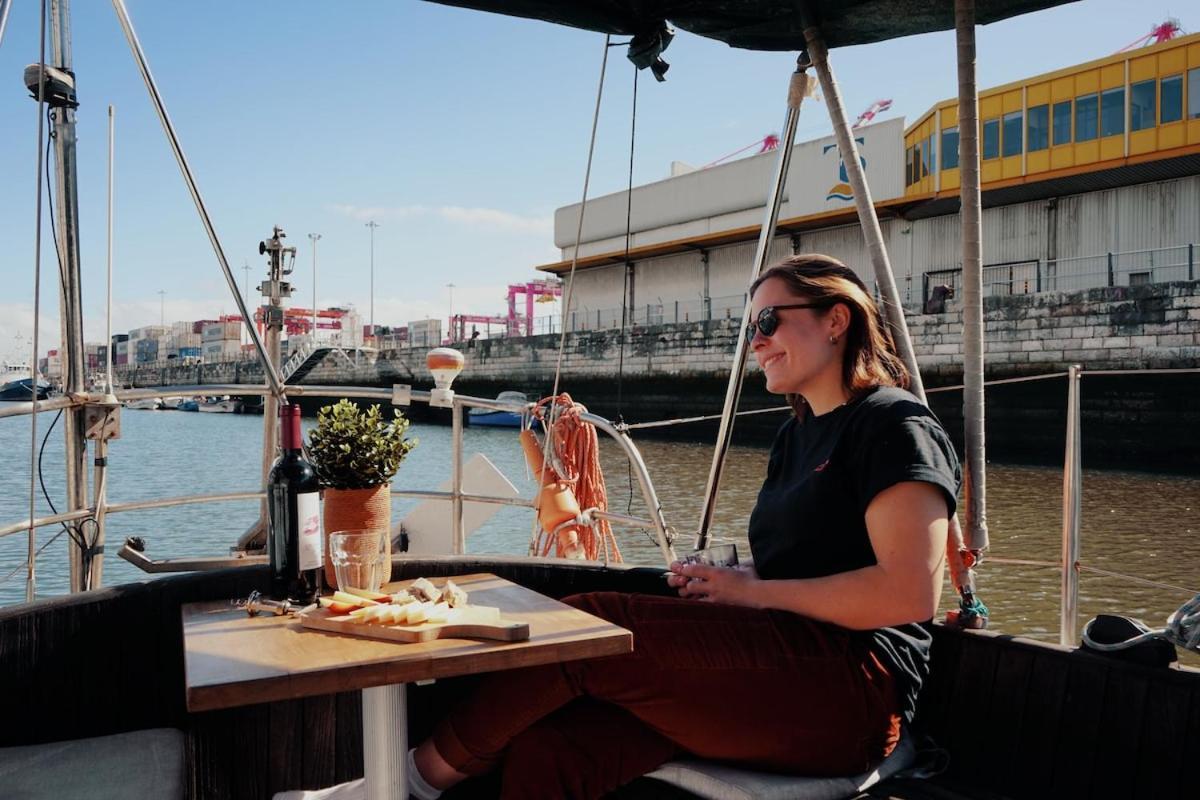Hotel Cozy Lisbon Marina Sleepaboard - Sail Away Zewnętrze zdjęcie